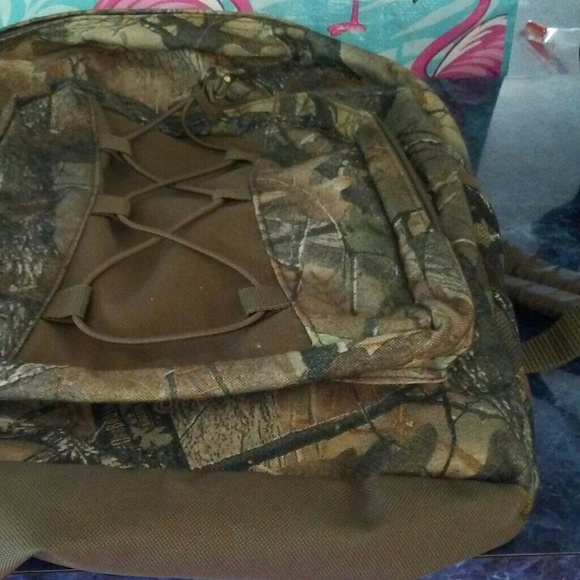 Back pack - Picture 2 of 3